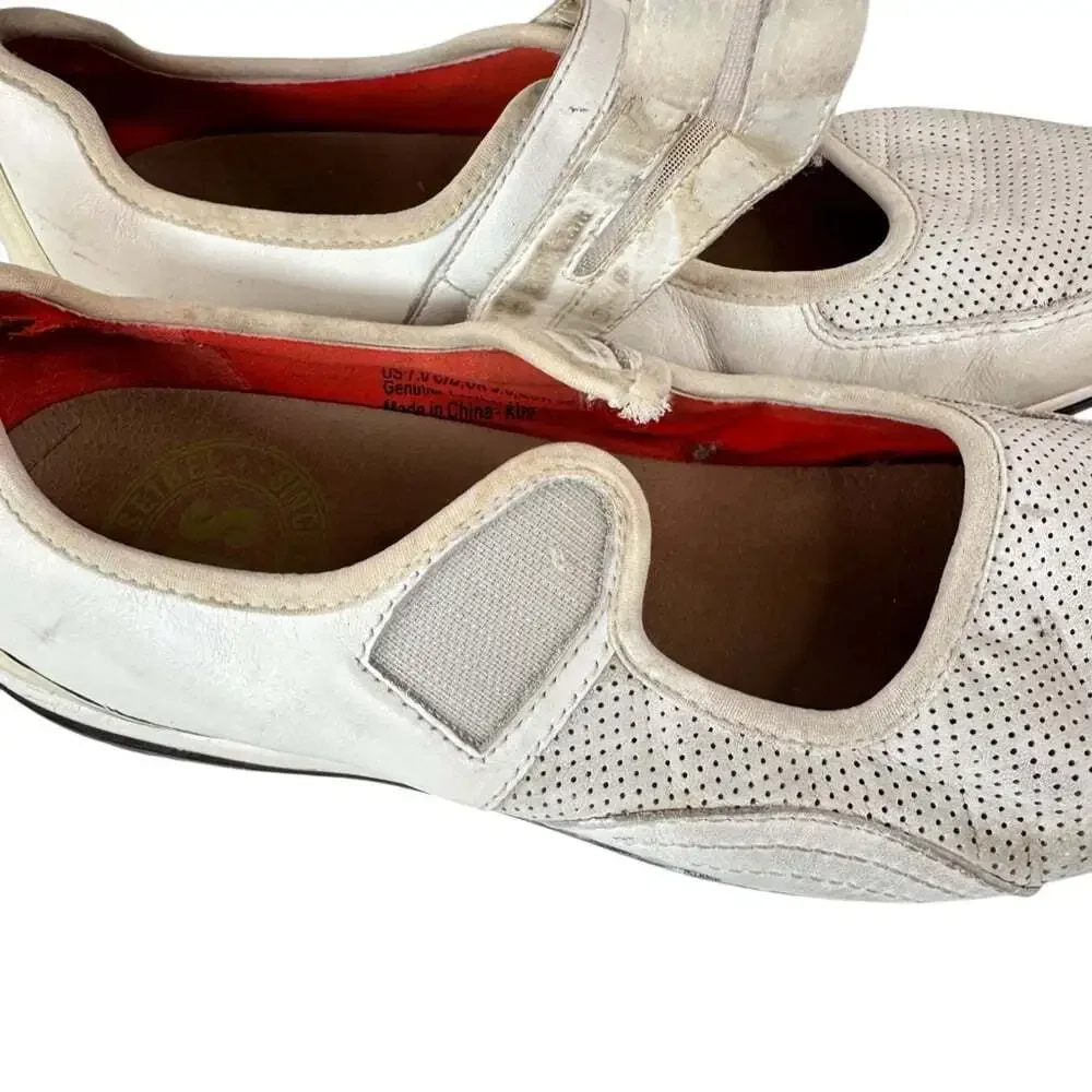 Aetrex these white